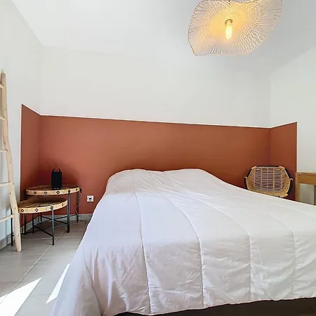 Апартаменты Standing Avec Terrasse, Piscine Et Acces Plage, 2 Chambres, Climatise, Parking, Pmr - Fr-1-770-28