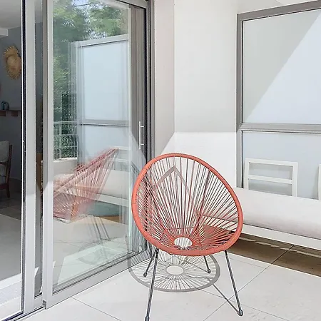 Standing Avec Terrasse, Piscine Et Acces Plage, 2 Chambres, Climatise, Parking, Pmr *